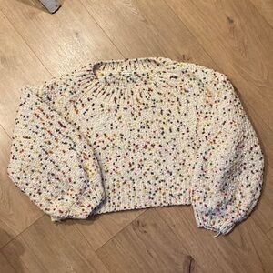 Lulu’s Confetti dot crop top sweater!! ♥️🤍💜💚💛